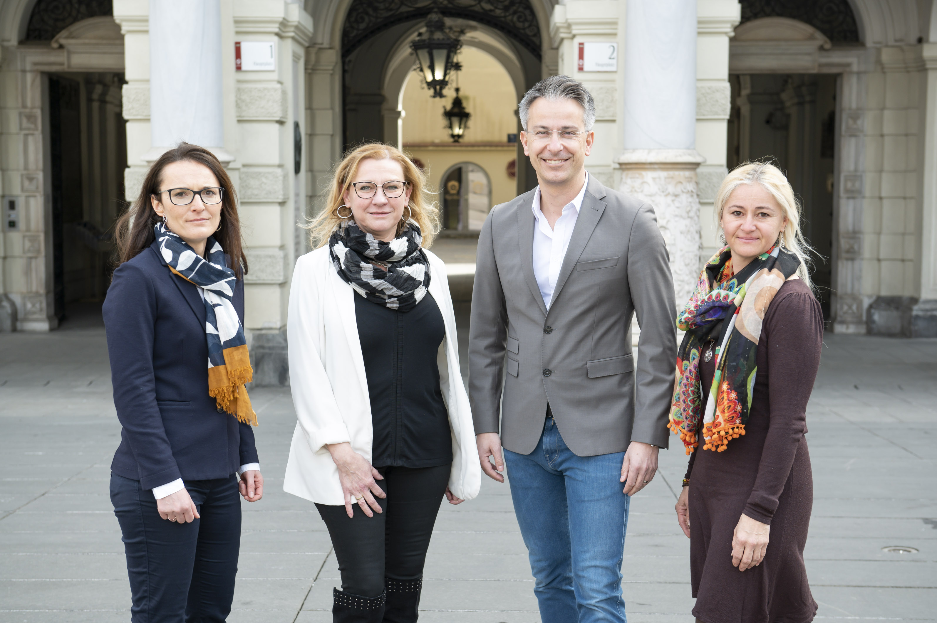 Alexandra Strohmeier-Wieser (Leitung Referat Elementarpädagogik der Diözese Graz-Seckau), Sabine Ornigg (Leitung des Kindergarten Andersengasse und Vorsitzende der Personalvertretung), Bildungsstadtrat Kurt Hohensinner, Elisabeth Jantscher (Pädagogin Kindergarten Kapellenstraße)