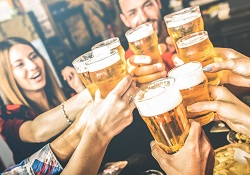 Alkohol: Infos für die Gastronomie