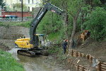 Ufersanierungsarbeiten am Leonhardbach 04/2006