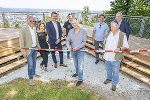 Eröffnung: Timur Uzunoglu (Statikbüro convexZT), Tina und Michael Stöckl (Fuchs & Partner), Andreas Paier (Grawe), Bernd Weiss (GBG), StR. Manfred Eber, Leonhard Maierhofer sen. (Anton Wallner Holzbau) und Matthias Holzer (Projektleiter GBG). © Stadt Graz/Fischer, Eröffnung: Timur Uzunoglu (Statikbüro convexZT), Tina und Michael Stöckl (Fuchs & Partner), Andreas Paier (Grawe), Bernd Weiss (GBG), StR. Manfred Eber, Leonhard Maierhofer sen. (Anton Wallner Holzbau) und Matthias Holzer (Projektleiter GBG).