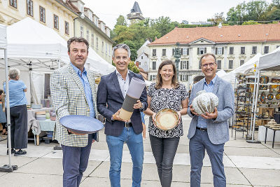 Landesinnungsmeister Michael Kohlroser, Stadtrat Kurt Hohensinner, Innungsmeister-Stv. Petra Wildbacher, Bundesinnungsmeister Andreas Höller