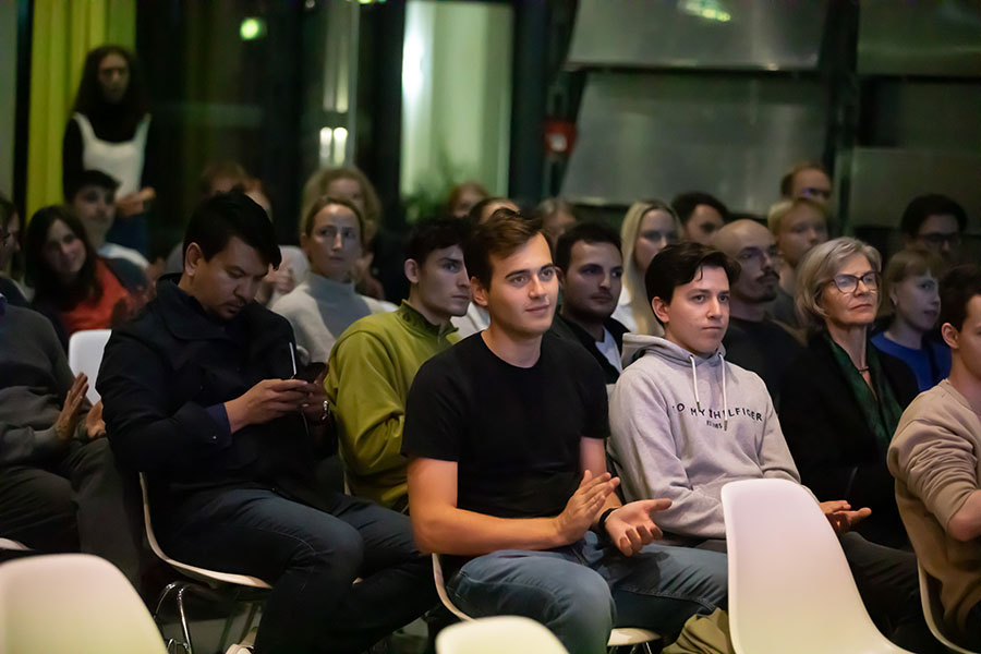 Der dritte StadtDialog beschäftigte sich im Kunsthaus mit dem Großraum Graz, bei dem sich Politiker:innen, Expert:innen und interessiertes und kritisches Publikum austauschten.