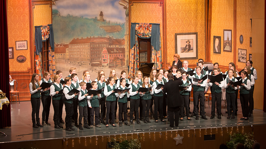 Der HIB.art.chor Liebenau unter der Leitung von Maria Fürntratt