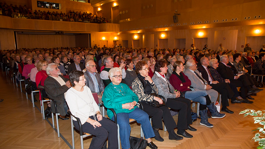 Der Große Saal der Arbeiterkammer ist jedes Mal bis auf den letzten Platz besetzt