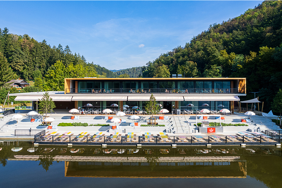 Über die Jahre gewachsene Grazer Baukultur: Das Waldcafé am Thalersee.