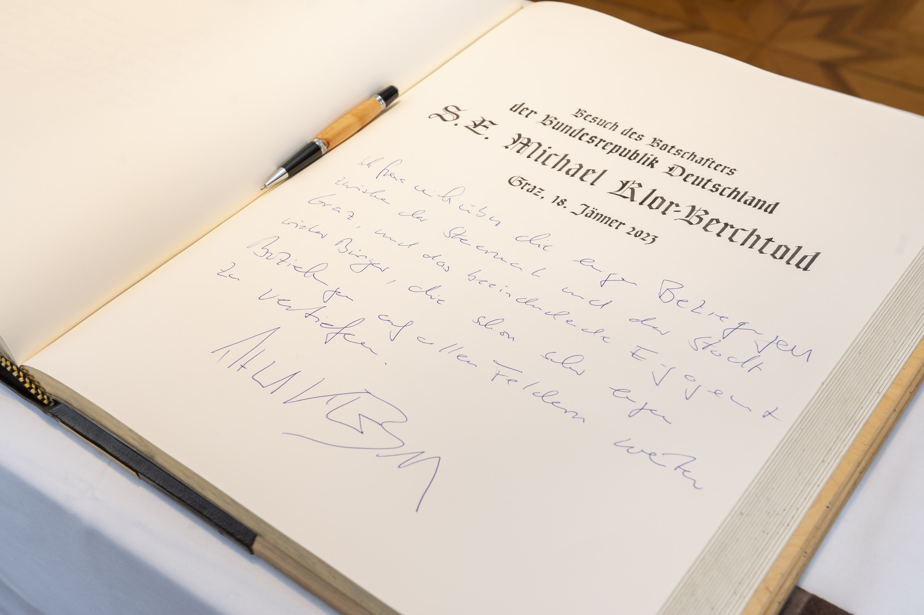 Hier der Eintrag des Botschafters. © Stadt Graz/Fischer Hier der Eintrag des Botschafters.