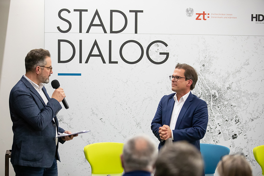 Wolf-Timo Köhler mit dem Leiter der Grazer Verkehrsplanung, Wolfgang Feigl.