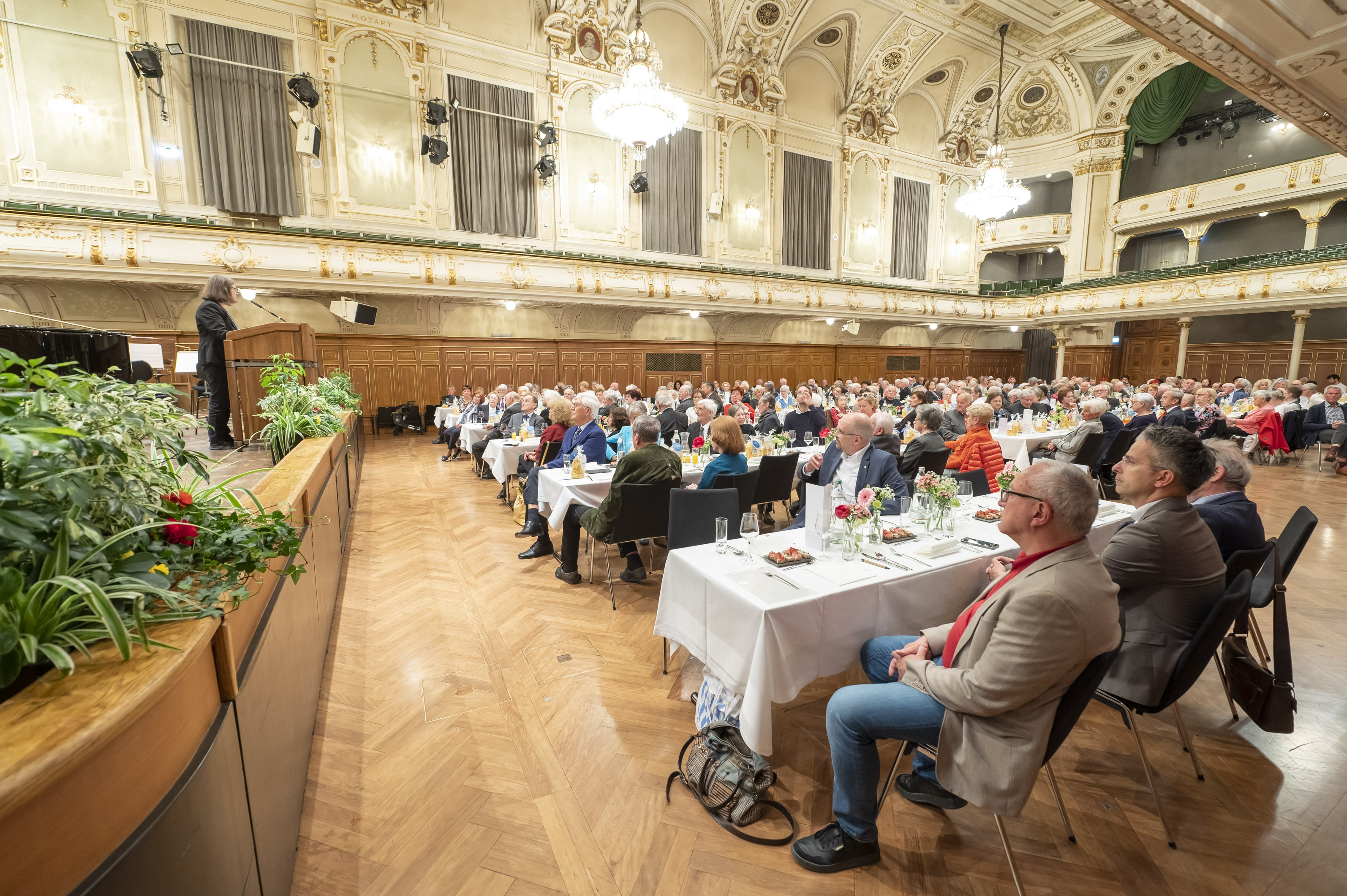 Im Stefaniensaal durften sich die Alters- und Ehejubilare feiern lassen.