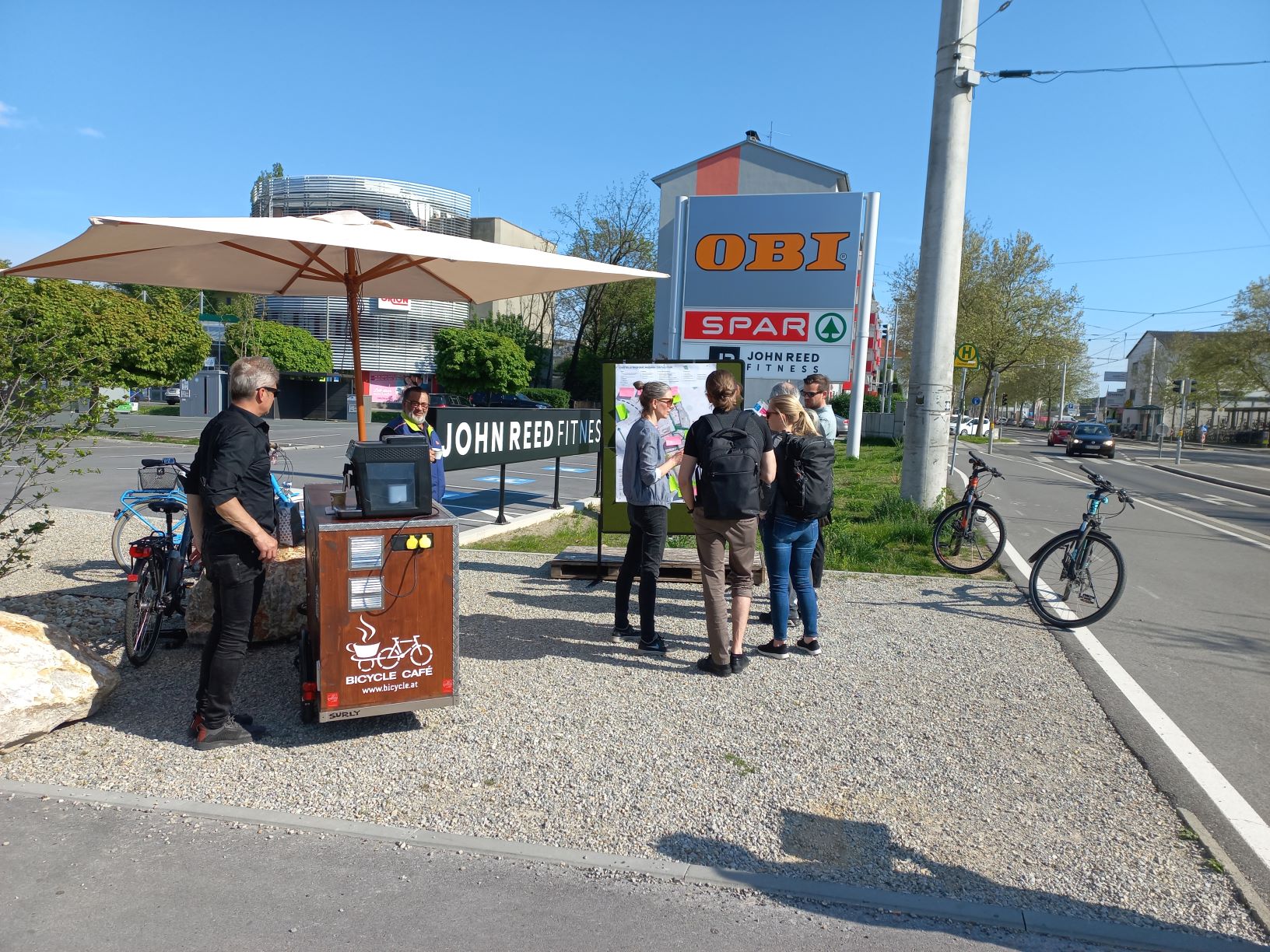 Kaffeetreffpunkt Parkplatz Spar