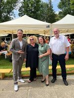 v.l. Bildungs- und Inklusionsstadtrat Kurt Hohensinner, Samia Lingnau-El-Mandouh (Leiterin Hort Panoramagasse), Heike Lernbeiß-Hütter (Leiterin Heilpädagogischer Kindergarten Rosenhain), Markus Schneider (Direktor Sonderschule Rosenhain)