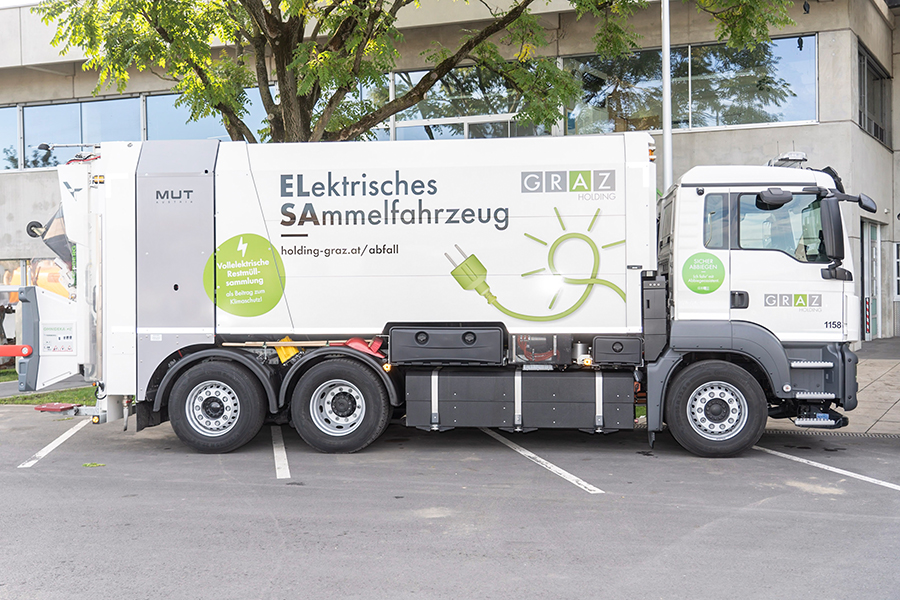 Bereits seit einiger Zeit gibt es in der Sparte Abfallwirtschaft der Holding Graz ein neues, rein elektrisch betriebenes Abfallsammelfahrzeug, kurz „ELSA“ genannt, für die Entleerung des Grazer Restmülls. © Holding Graz/Fischer Bereits seit einiger Zeit gibt es in der Sparte Abfallwirtschaft der Holding Graz ein neues, rein elektrisch betriebenes Abfallsammelfahrzeug, kurz „ELSA“ genannt, für die Entleerung des Grazer Restmülls.