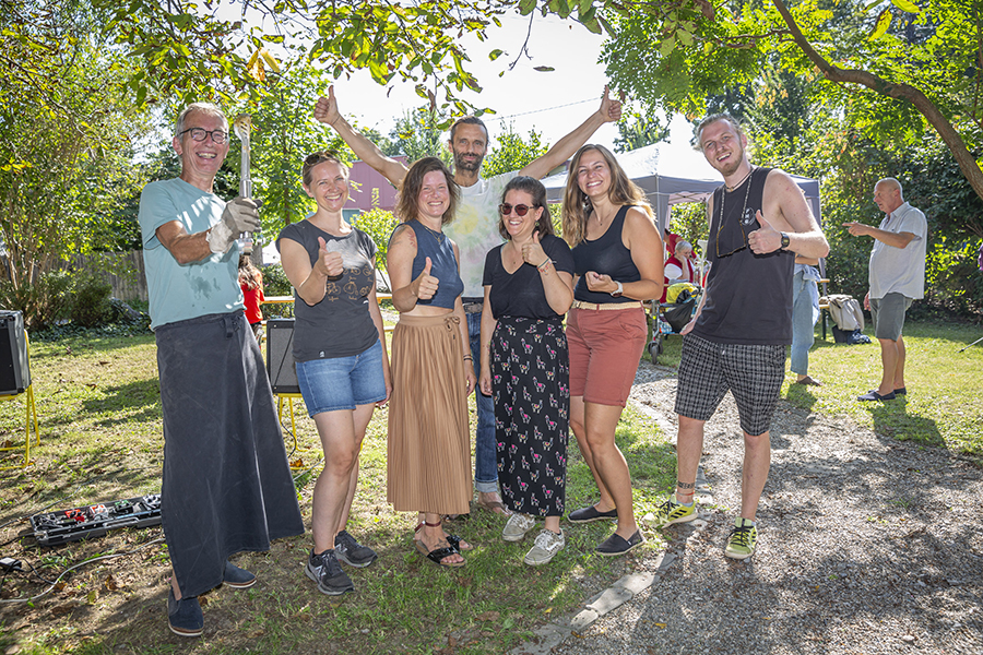 Gelebter Teamgedanke: v. l. Gustav Mittelbach, Cornelia Oppel, Rebecca Taupe, Roland Wesp, Hanna Starkl, Diana Holler und Patrick Mitterhuemer