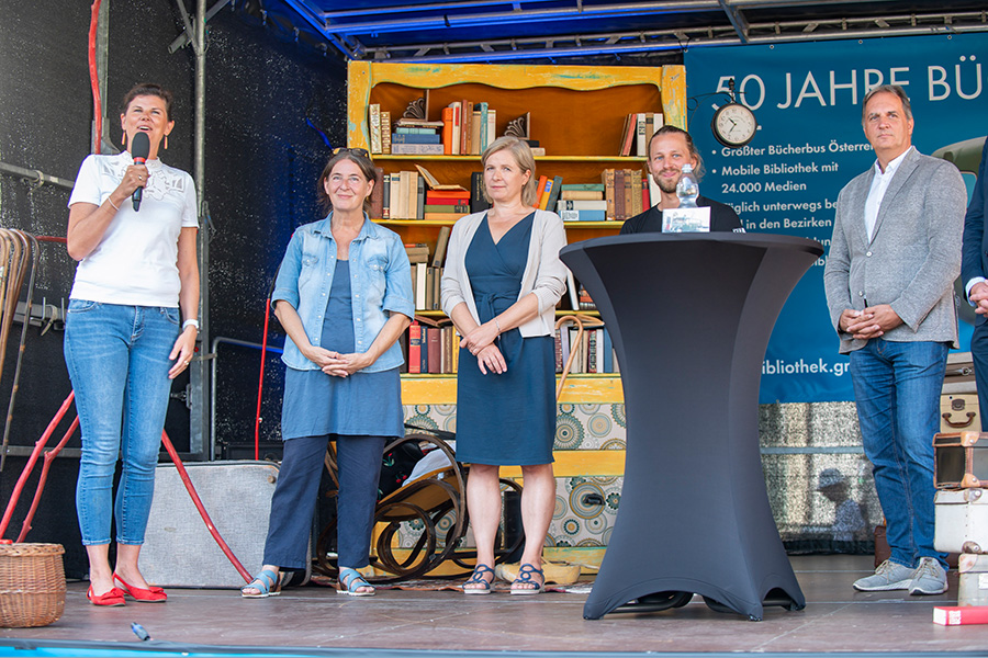 1973 - 2023: Der Bücherbus bringt seit 50 Jahren Bücher in die Grazer Außenbezirke. Das wurde nun groß gefeiert.