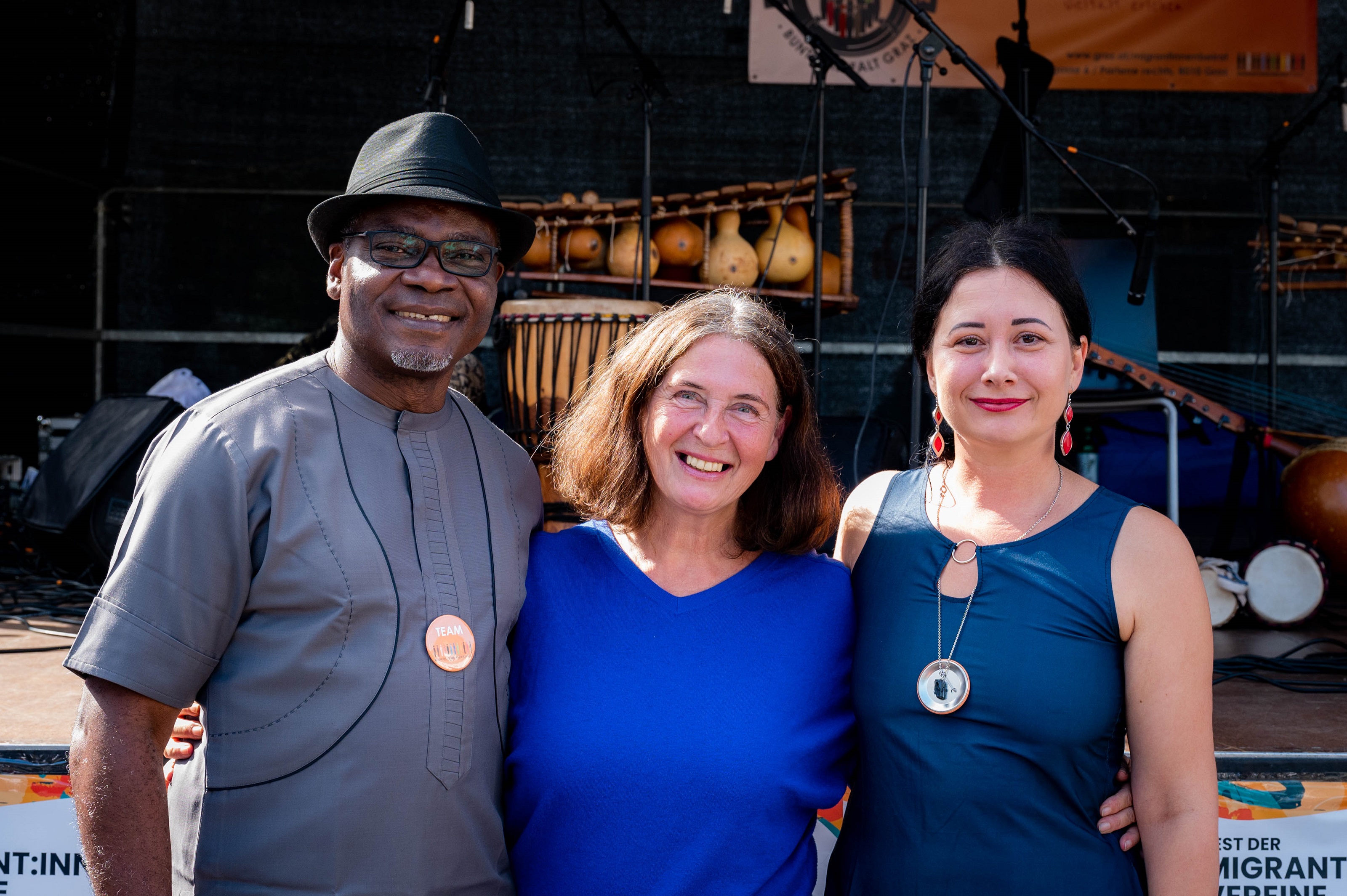 Godswill Eyawo, Bürgermeisterin Elke Kahr und Vorsitzende Irina Karamarkovic