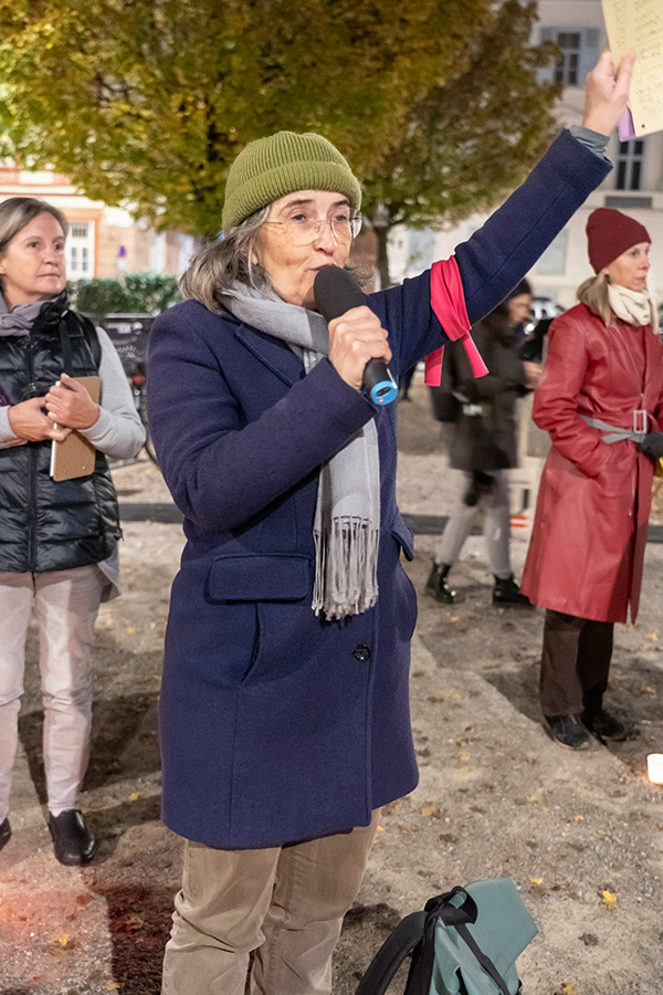 Mahnwache anlässlich des Novemberpogroms und gegen Antisemitismus am 8.11.2023 auf dem Freiheitsplatz