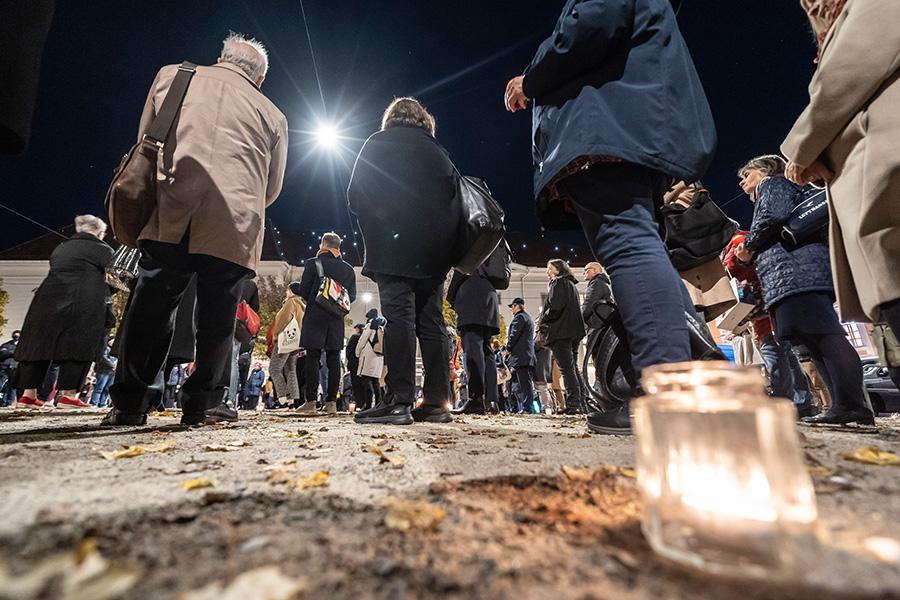 Mahnwache anlässlich des Novemberpogroms und gegen Antisemitismus am 8.11.2023 auf dem Freiheitsplatz