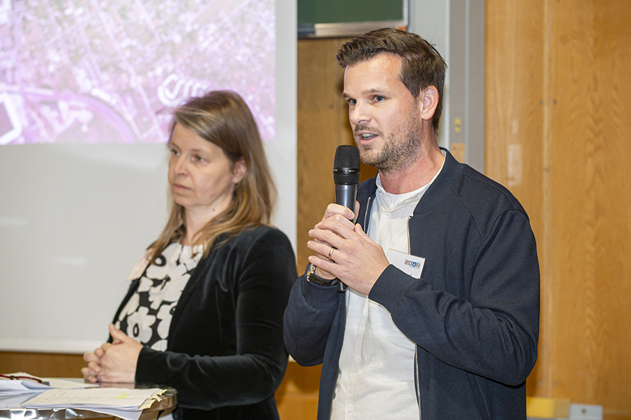 Großes Interesse bei der Präsenation des Stadtteilleitbilds Jakomini Süd.