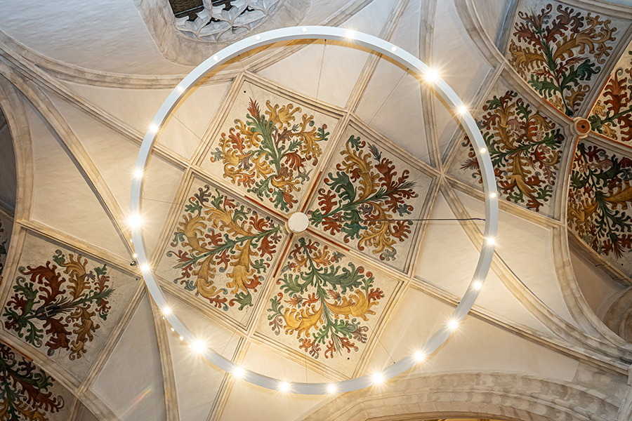 Der Grazer Dom erstrahlt in neuem Licht, hier ein Teil der neuen LED-Installation.