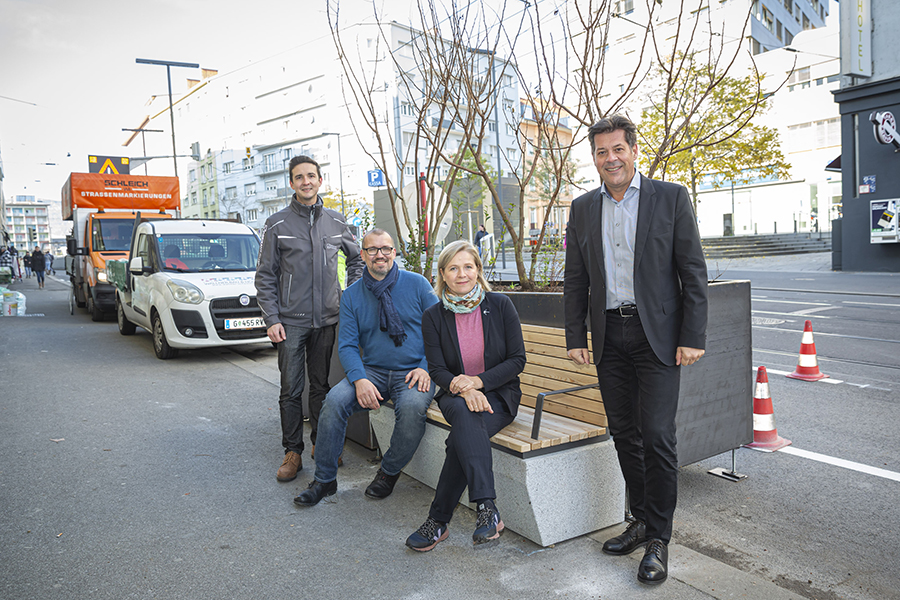 Sitzt, passt, macht Luft: Judith Schwentner mit Christoph Pechlaner, Vladimir Strecansky und Bertram Werle.