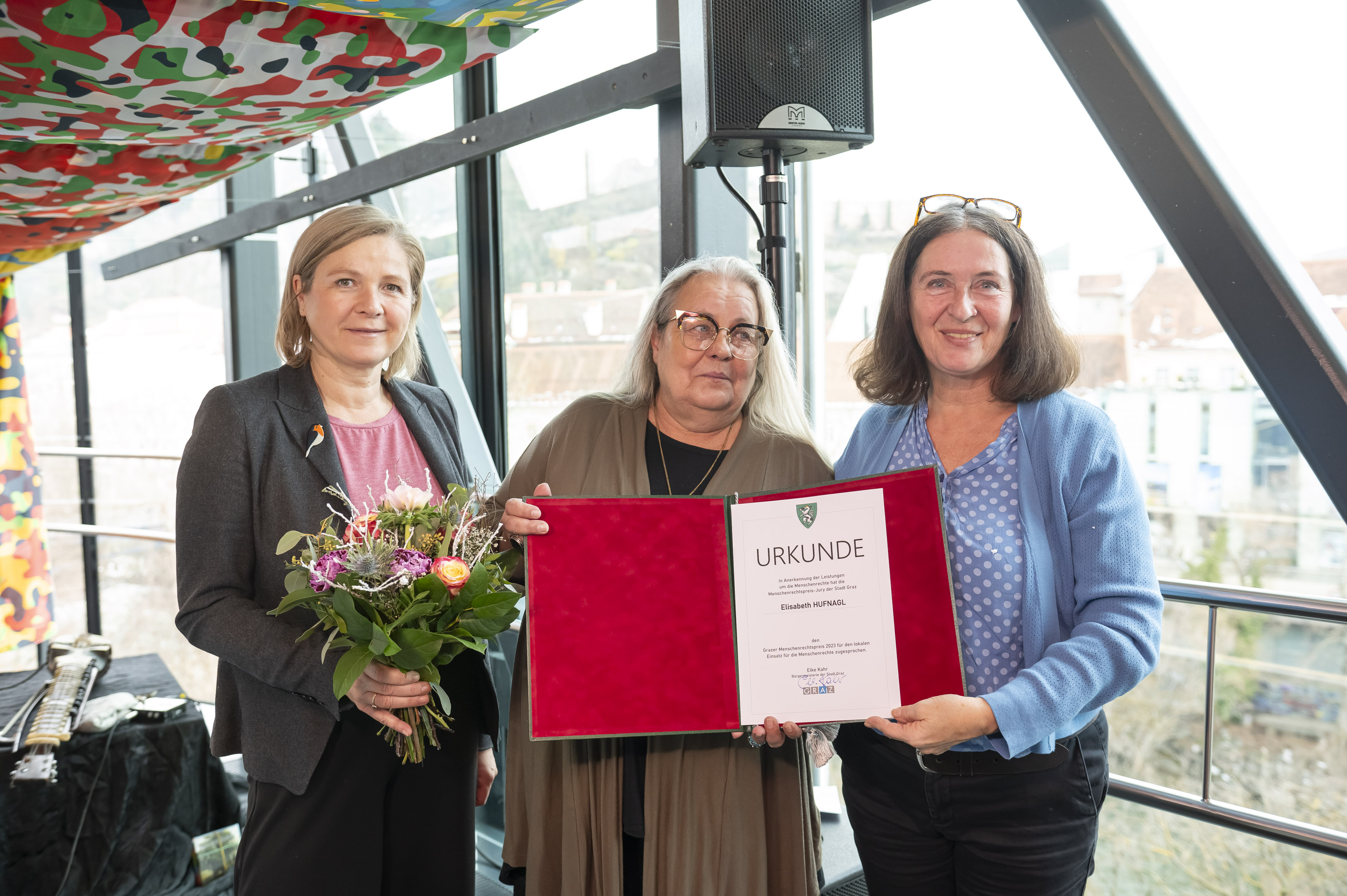 Elisabeth Hufnagl bekam den Preis für ihren lokalen Einsatz für Menschenrechte © Stadt Graz/Fischer Elisabeth Hufnagl bekam den Preis für ihren lokalen Einsatz für Menschenrechte