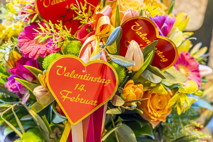 Blumengrüße zum Valentinstag