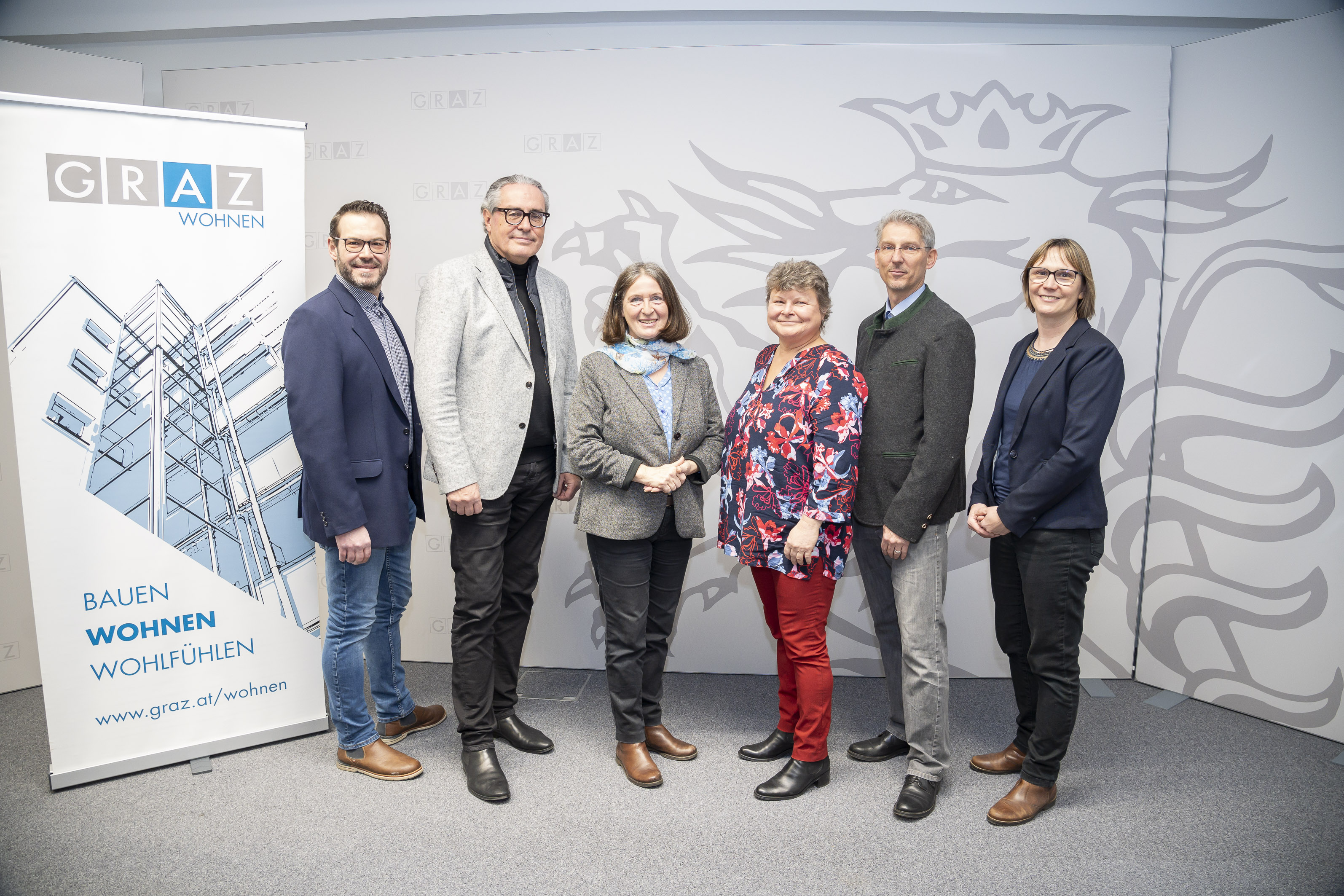 v.l.n.r.: René Stangl, Gerhard Uhlmann, Bürgermeisterin Elke Kahr, Barbara Horst, Rene Frühwirt und Juliane Tartler © Stadt Graz/Fischer v.l.n.r.: René Stangl, Gerhard Uhlmann, Bürgermeisterin Elke Kahr, Barbara Horst, Rene Frühwirt und Juliane Tartler