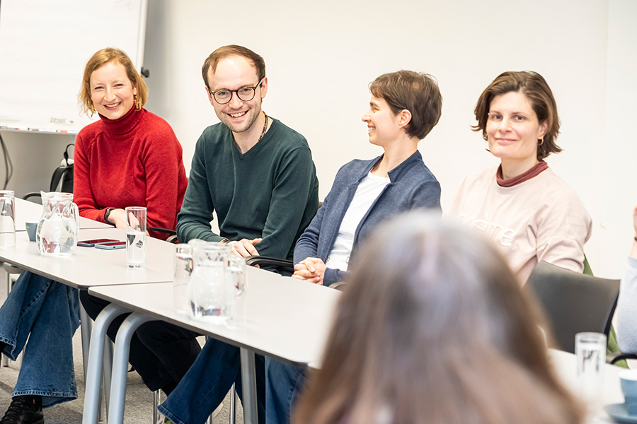 Exkursion des Universitätslehrganges für Unternehmenskommunikation: Treffen und Gespräch mit Bürgermeisterin Elke Kahr im Mediacenter