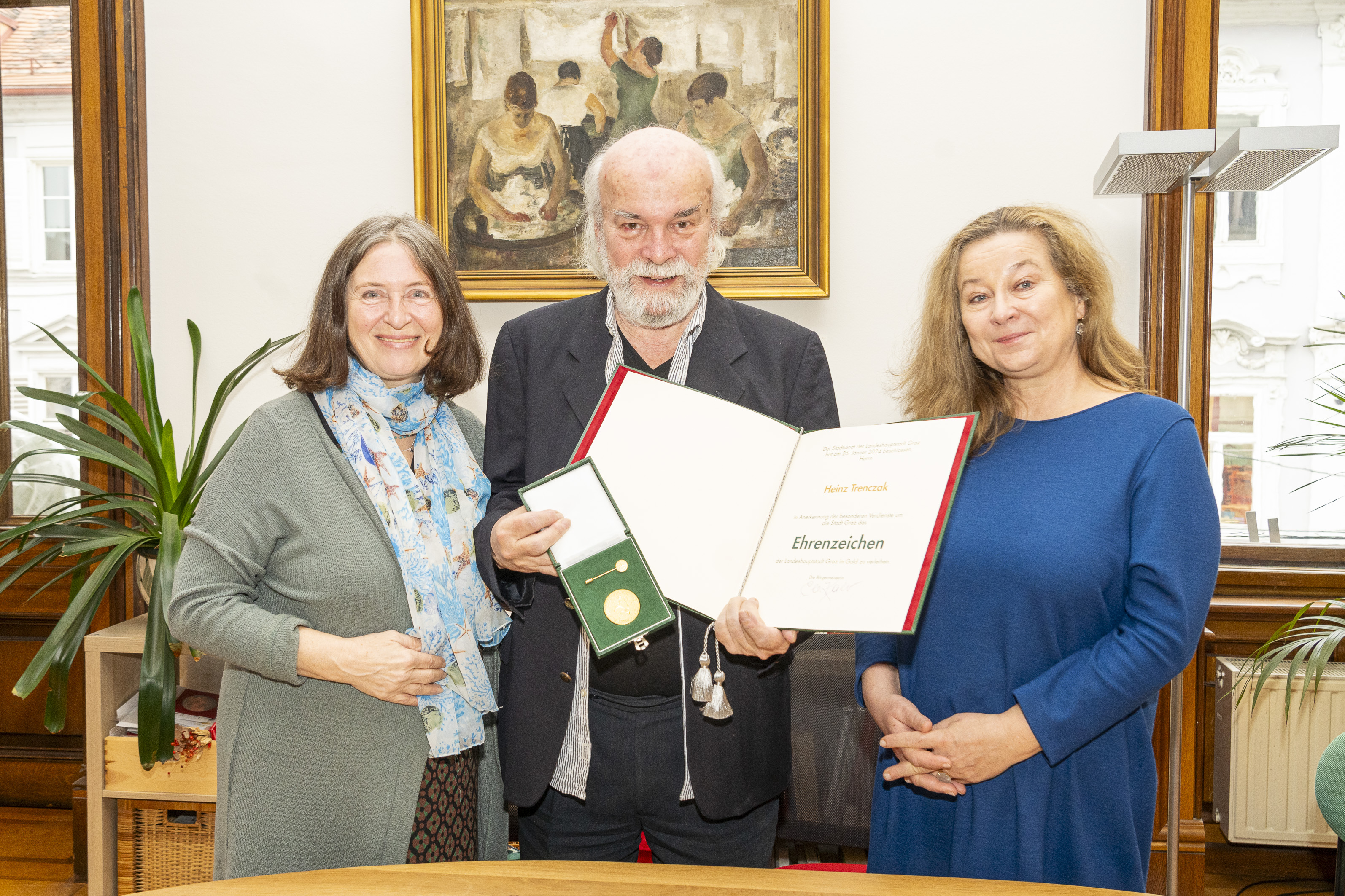 Auch Isabella Holzmann, Leiterin des Greith Hauses, gratulierte herzlich. © Stadt Graz/Fischer Auch Isabella Holzmann, Leiterin des Greith Hauses, gratulierte herzlich.