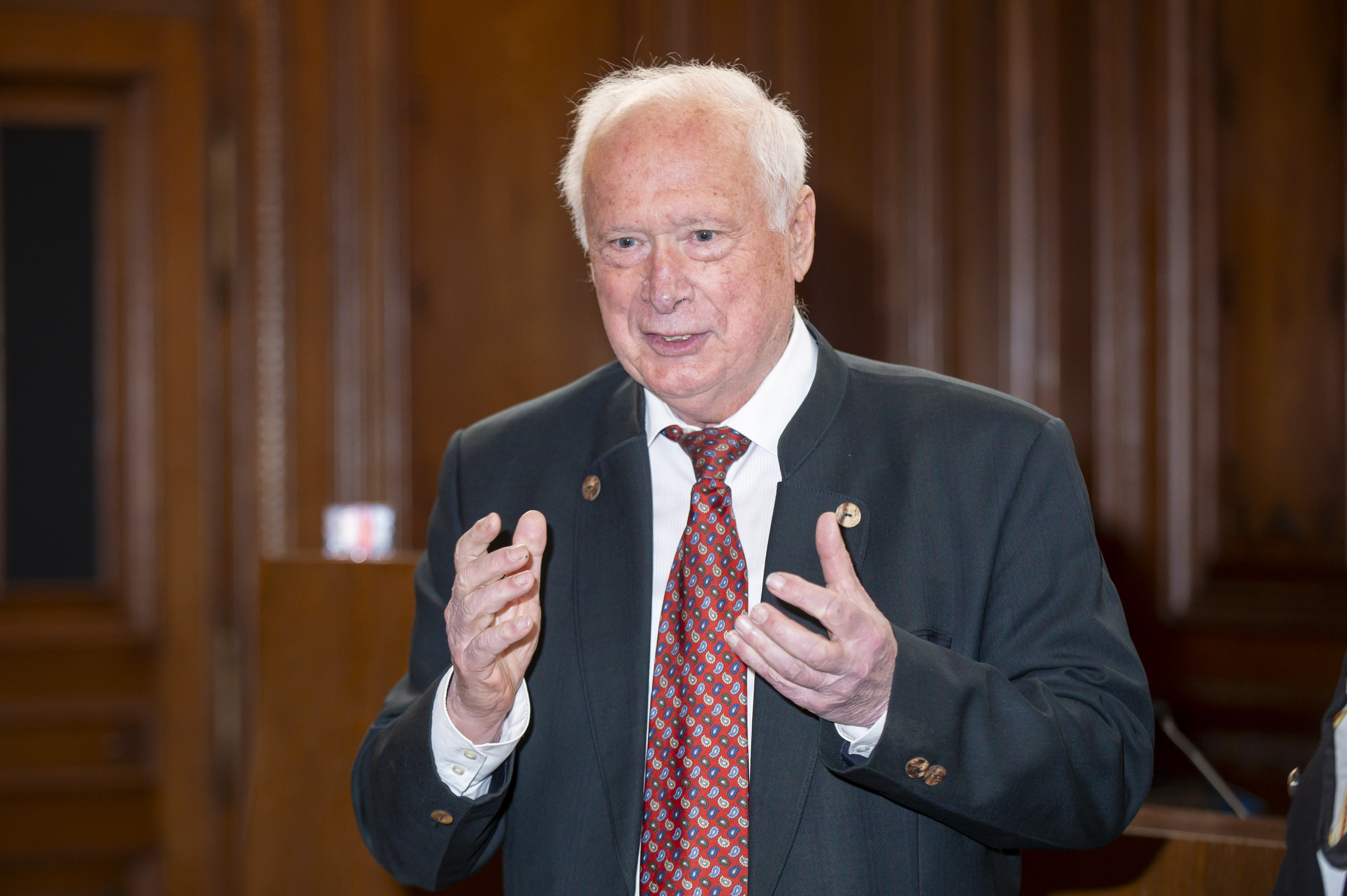 Auch der Honorarkonsul von Bosnien Herzegowina, Jörg Hofreiter, hieß die Vertreter:innen aus Banja Luka willkommen. © Stadt Graz/Fischer Auch der Honorarkonsul von Bosnien Herzegowina, Jörg Hofreiter, hieß die Vertreter:innen aus Banja Luka willkommen.