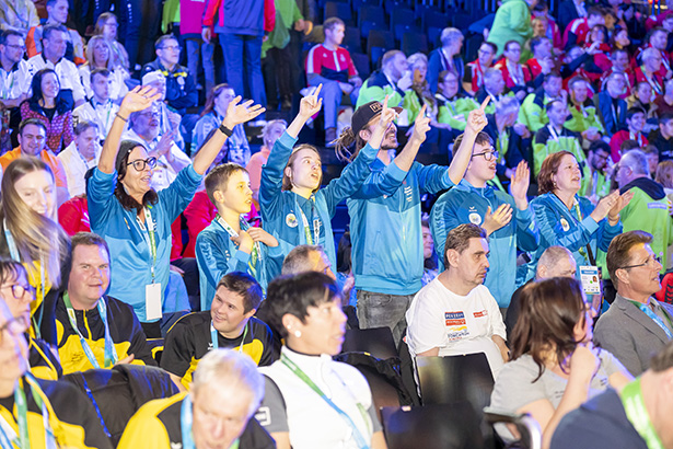 Hände in die Höhe, den Emotionen freien Lauf lassen. Das Finale der Spiele war grandios. © Stadt Graz/Fischer Hände in die Höhe, den Emotionen freien Lauf lassen. Das Finale der Spiele war grandios.