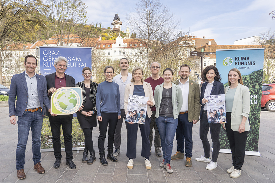 Graz is(s)t klimafreundlich: Friedrich Hofer, Werner Prutsch, Anna Strobach, Carina Doppelhofer, David Dolleschall, Judith Schwentner, Andreas Exner, Simone Feigl, Thomas Drage, Andrea Prutsch, Magdalena Senger, v. l.