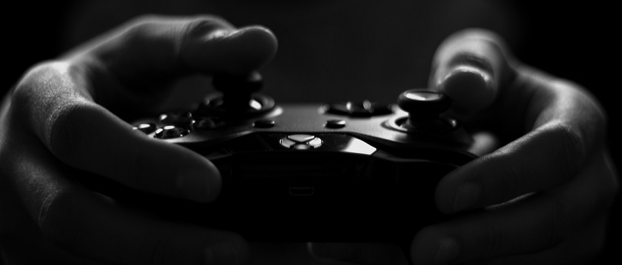 Game Over? Computerspiele als Herausforderung in der Erziehung: am 6. Mai © pexels/lalesh aldarwish Game Over? Computerspiele als Herausforderung in der Erziehung: am 6. Mai