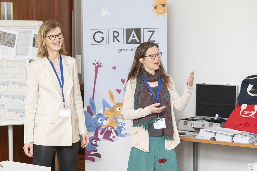 Ines Pamperl (links) und Gudrun Painsi © Stadt Graz/Foto Fischer Ines Pamperl (links) und Gudrun Painsi