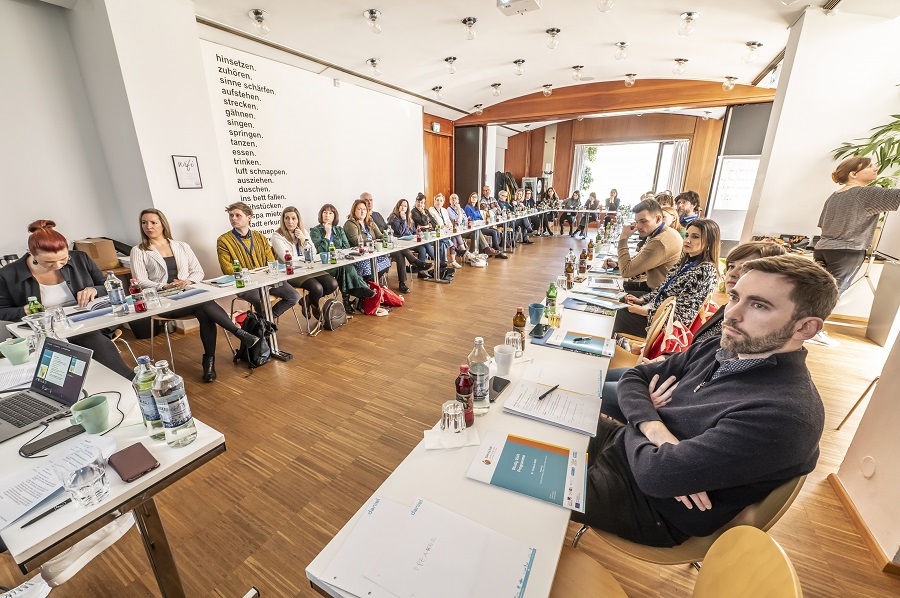 Teilnehmer:innen an der Konferenz