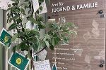 Geschichtenbaum im Amt für Jugend und Familie © Stadt Graz/Nadine Aichholzer Geschichtenbaum im Amt für Jugend und Familie