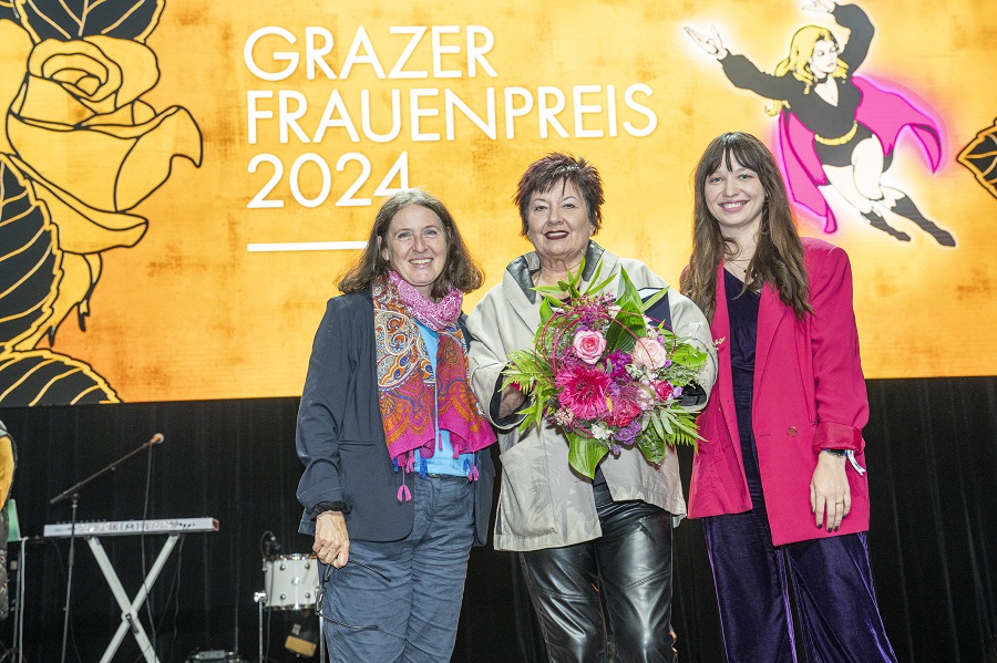 Bürgermeisterin Elke Kahr, Dr.in Helga Konrad (Preisträgerin Grazer Frauenpreis für das Lebenswerk), Gemeinderätin Anna Robosch 