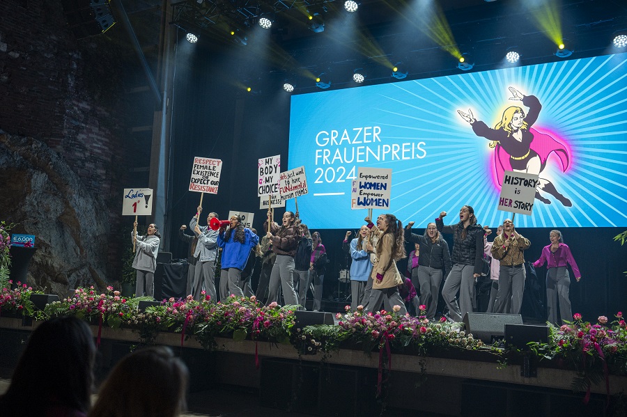 Finalistinnen der Großen Chance – „Limited Edition“ der Tanzfabrik vom ATG Graz © Stadt Graz/Prontolux Finalistinnen der Großen Chance – „Limited Edition“ der Tanzfabrik vom ATG Graz