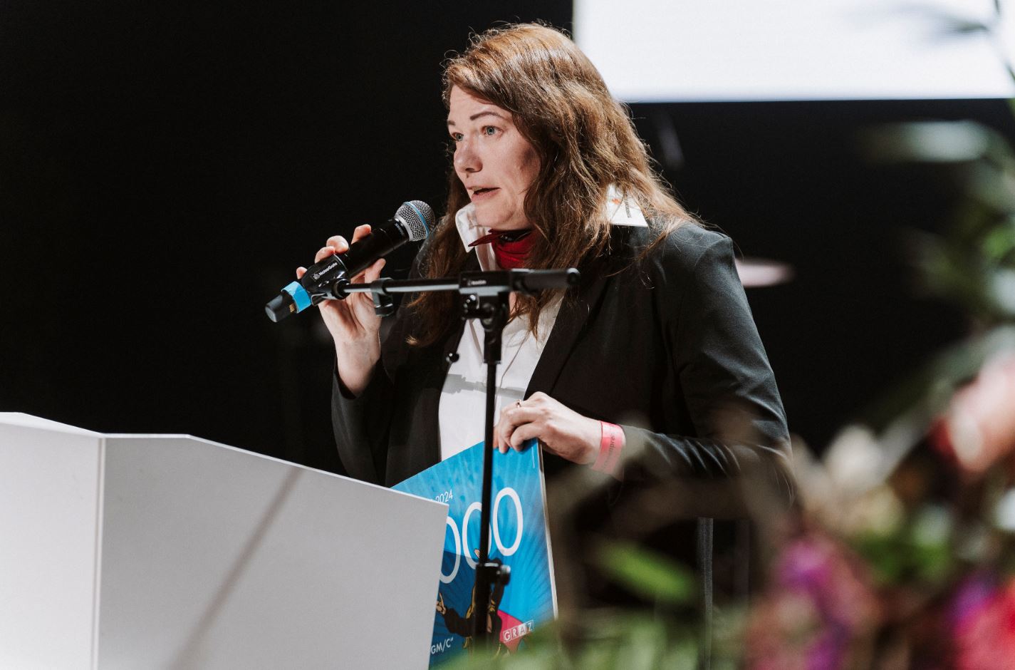 Aus 40 Projekten gewählt: Die FGM/C-Koordinationsstelle des Roten Kreuzes wurde für ihr Engagement ausgezeichnet, Eva Tiefengraber nahm den Preis entgegen