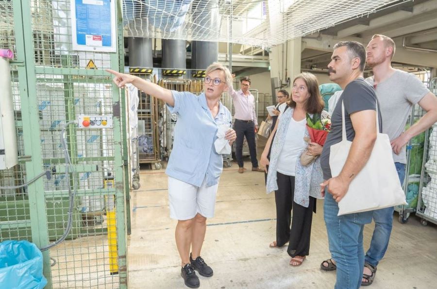 Mirjana Meglic erklärte die Produktionsvorgänge.
