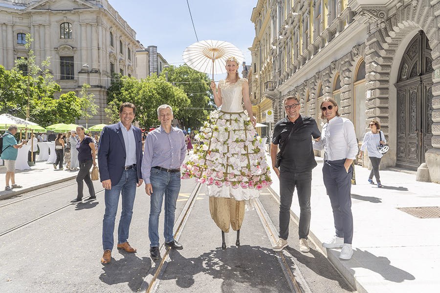 Sonnige Stimmung beim Fest im neuen Neutorviertel.
