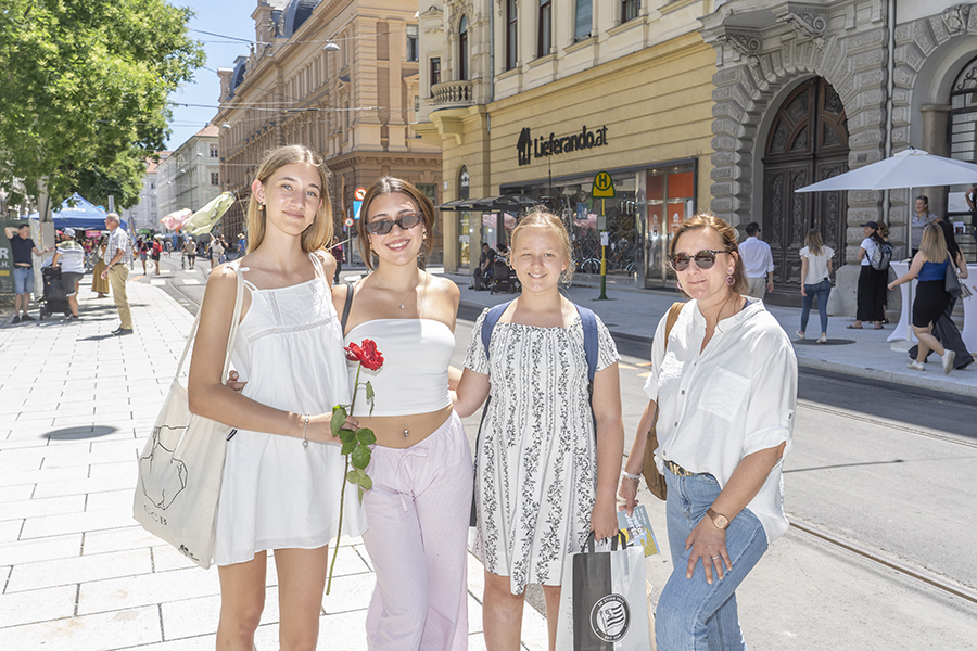 Sonnige Stimmung beim Fest im neuen Neutorviertel. © Stadt Graz/Fischer Sonnige Stimmung beim Fest im neuen Neutorviertel.