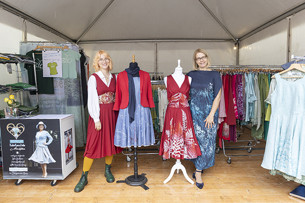 Auch Mode ist dabei, beim Biofest am Grazer Hauptplatz. © Stadt Graz/Fischer Auch Mode ist dabei, beim Biofest am Grazer Hauptplatz.
