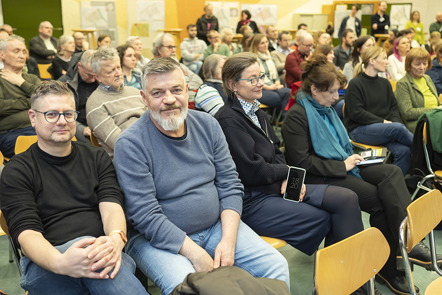 Gemeinsam mit der interessierten Bevölkerung wird ein Bild für den Stadtteil Lend-Mitte entwickelt.
