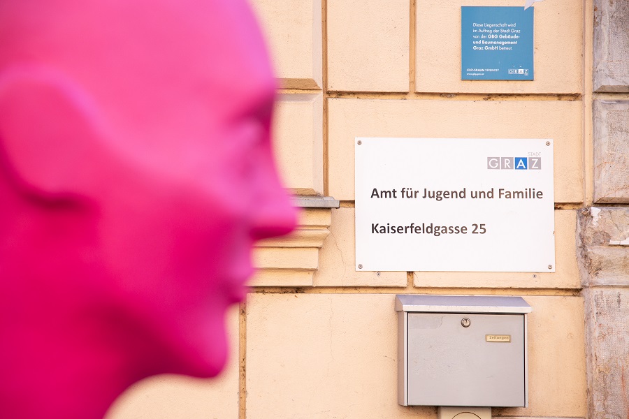 Die Figuren stehen für Kommunikation und ein Miteinander. © Stadt Graz/Maria Schneider Die Figuren stehen für Kommunikation und ein Miteinander.