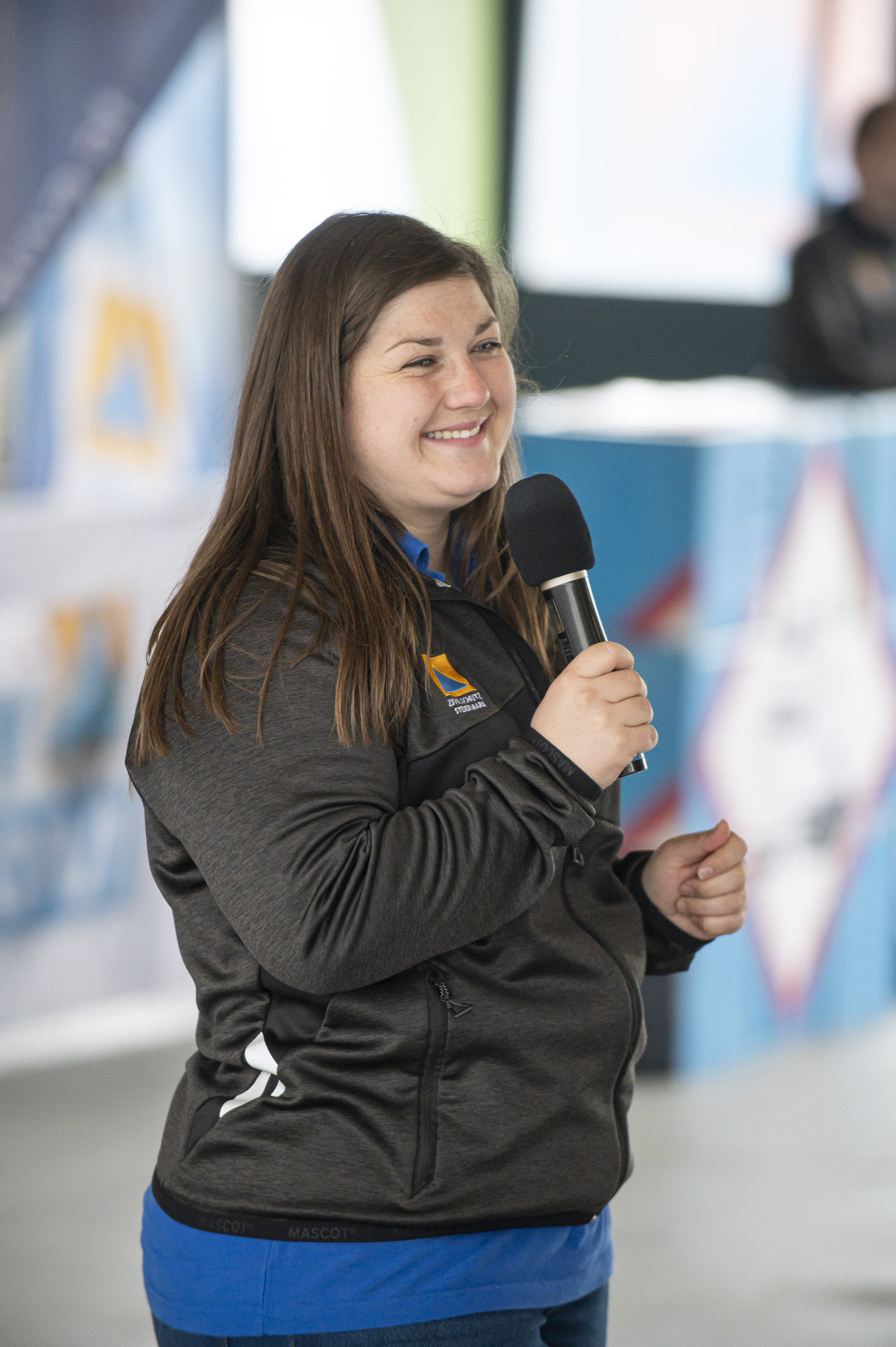 Anna Schaunitzer vom Zivilschutzverband moderierte mit viel Charme den ersten Tag der Safety Tour in Graz
