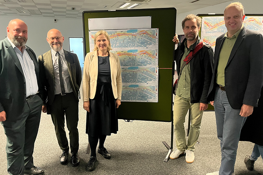 Mark Perz, Hanno Wisiak, Judith Schwentner, Erwin Springer und Erwin Wurzinger (v. l.) waren beim Info-Dialog in der Hilmteichstraße dabei.