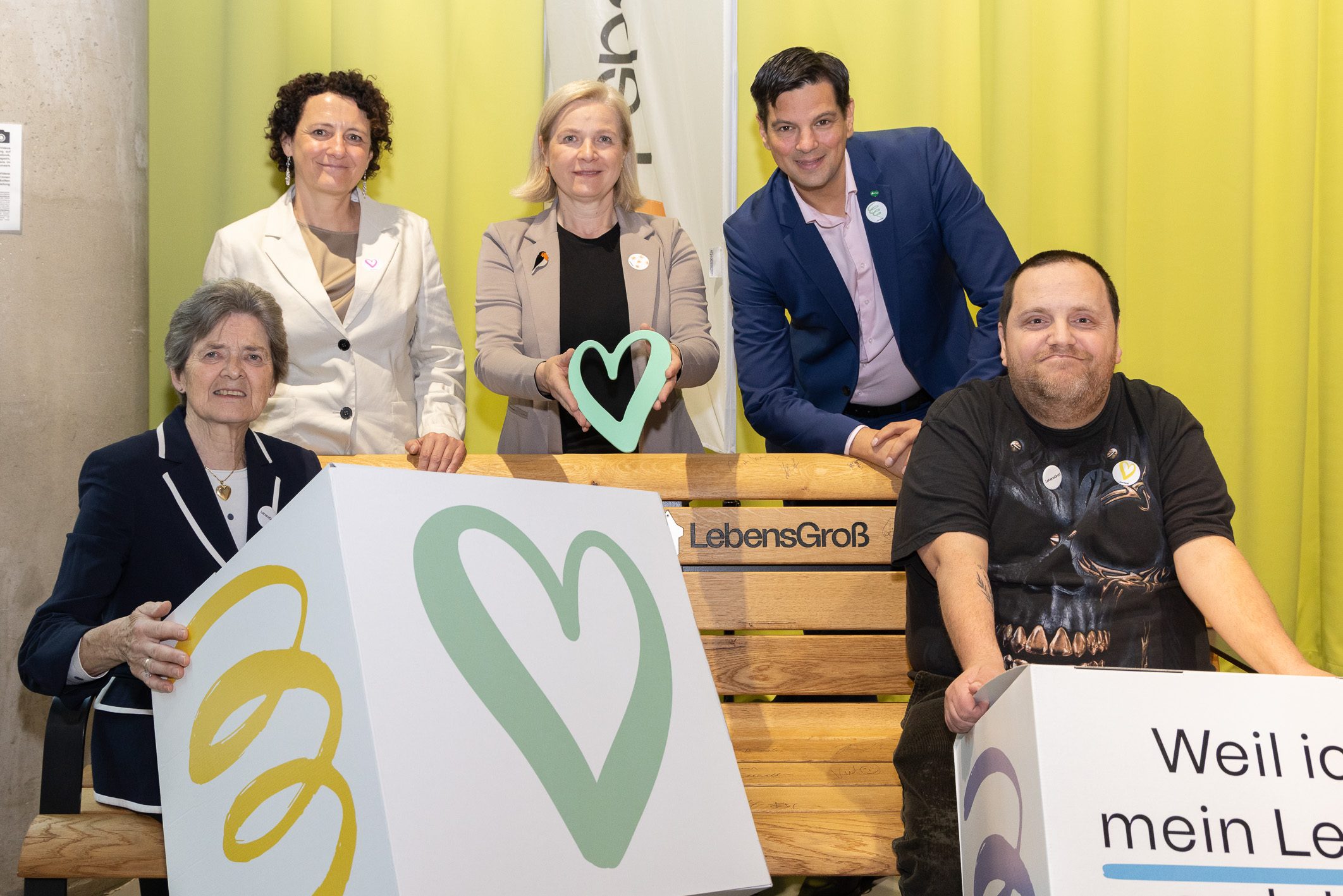 Vereinspräsidentin Ursula Vennemann, Geschäftsführerin Susanne Maurer-Aldrian, Vizebürgermeisterin Judith Schwendtner, Landesrat Hannes Amesbauer, Christian Knapp (v.l.)