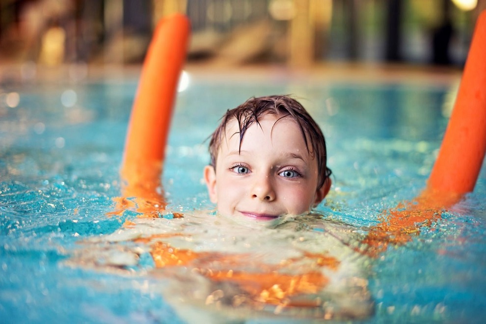 Wir bieten Schwimmkurse für Kinder zwischen 4 und 6 Jahren. Ab 2. Juni anmelden! © Adobe Stock/Imgorthand Wir bieten Schwimmkurse für Kinder zwischen 4 und 6 Jahren. Ab 2. Juni anmelden!