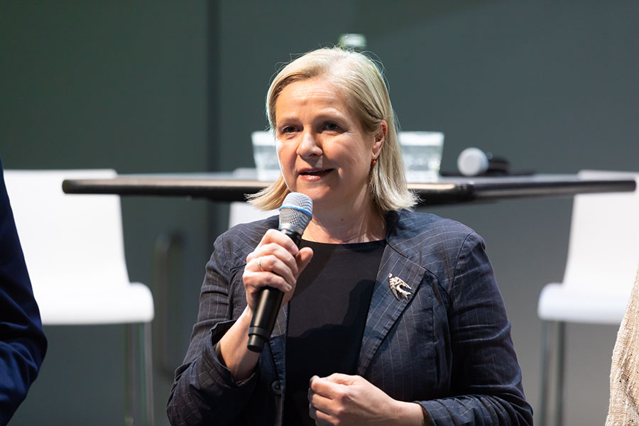 Beim 8. StadtDialog gab das Thema Koralmbahn das Tempo vor: Vizebürgermeisterin Judith Schwentner