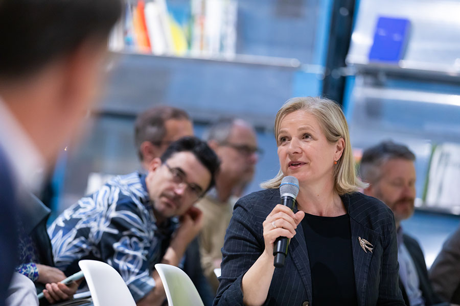 Beim 8. StadtDialog gab das Thema Koralmbahn das Tempo vor: Vizebürgermeisterin Judith Schwentner
